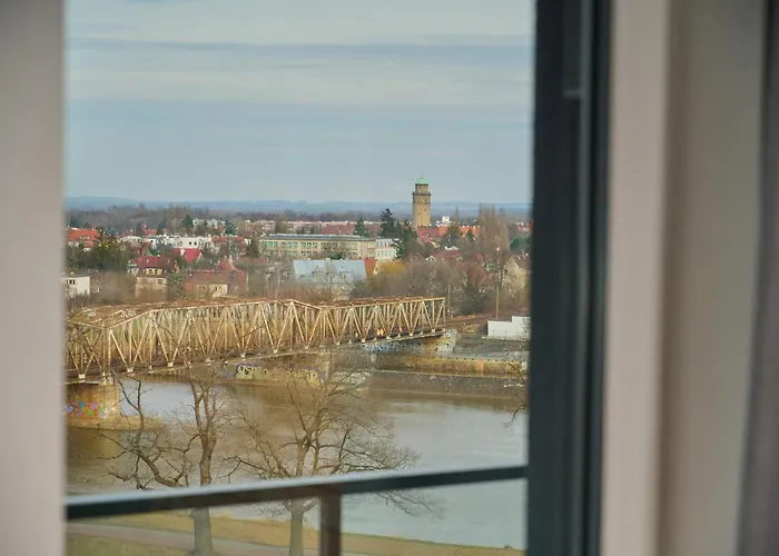 Apartmán River View With Balcony & Free Garage By Renters