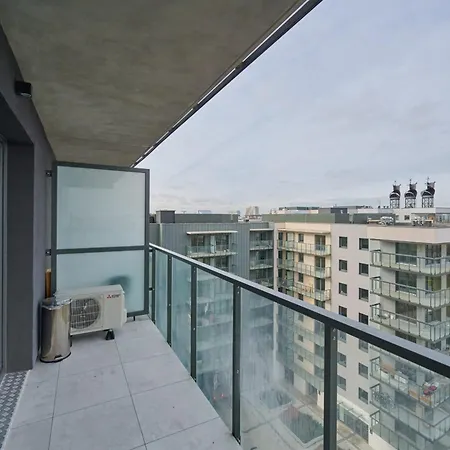 River View With Balcony & Free Garage By Renters Апартаменты