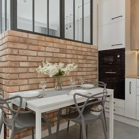 Lejlighed River View With Balcony & Free Garage By Renters