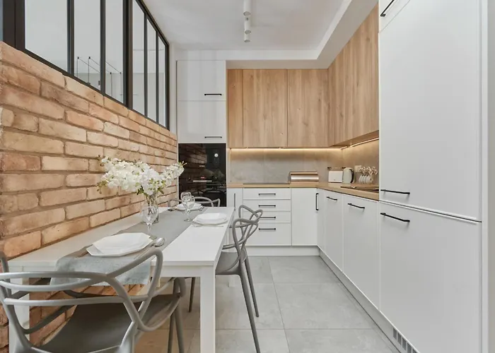 River View With Balcony & Free Garage By Renters Wroclaw